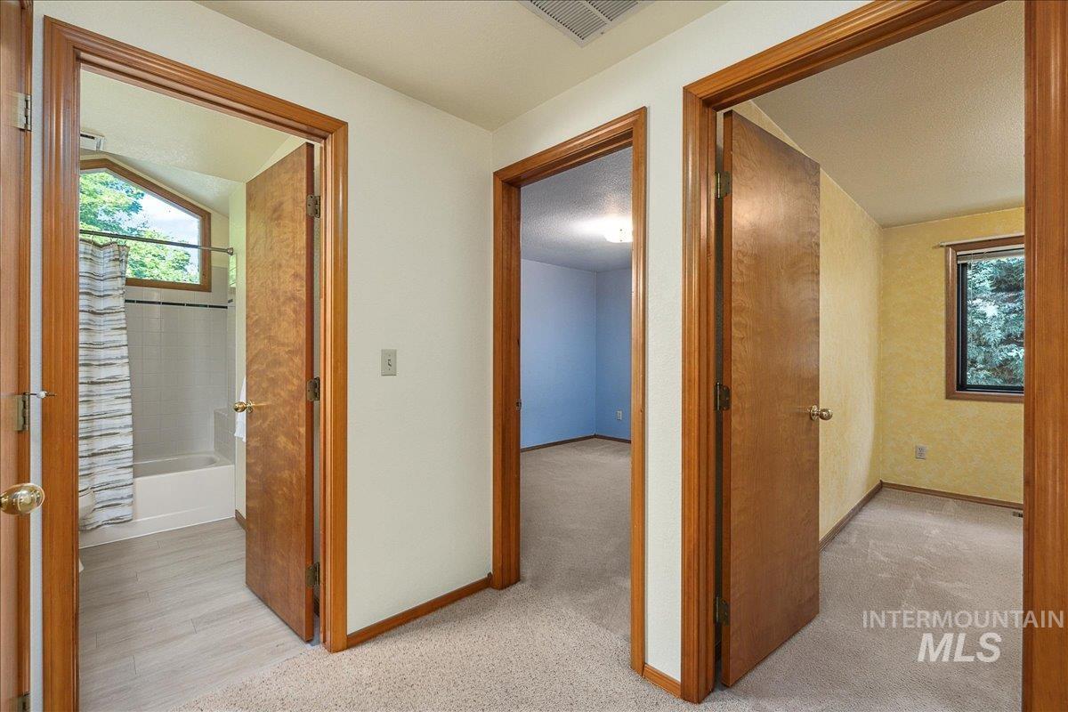 5594 N Northwall Pl Property Photo 25