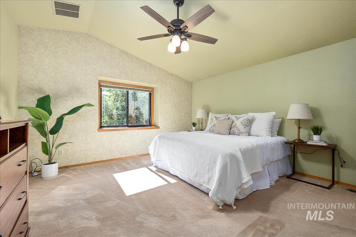 5594 N Northwall Pl Property Photo 26