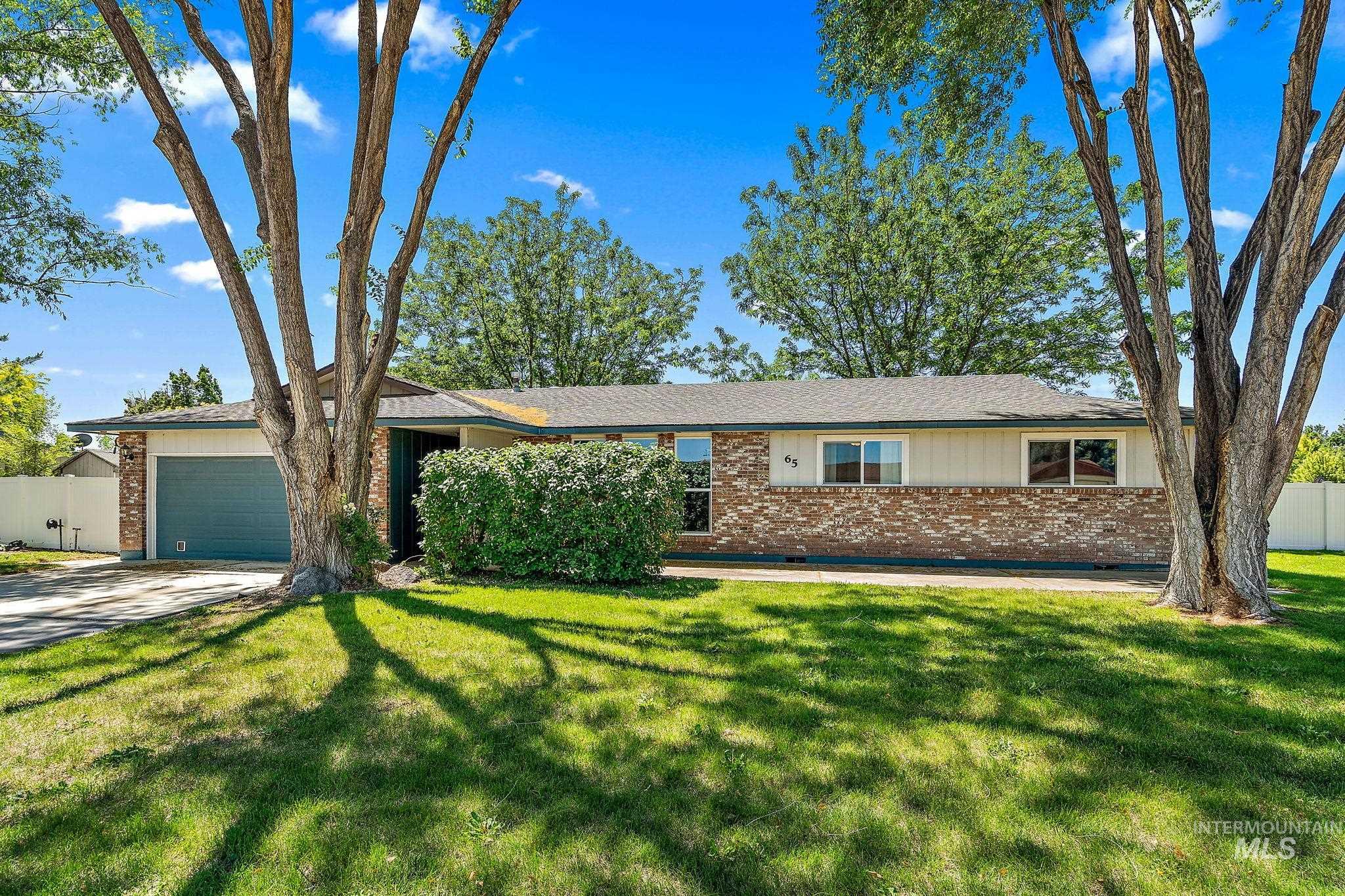65 S Skye Dr. Property Photo 1
