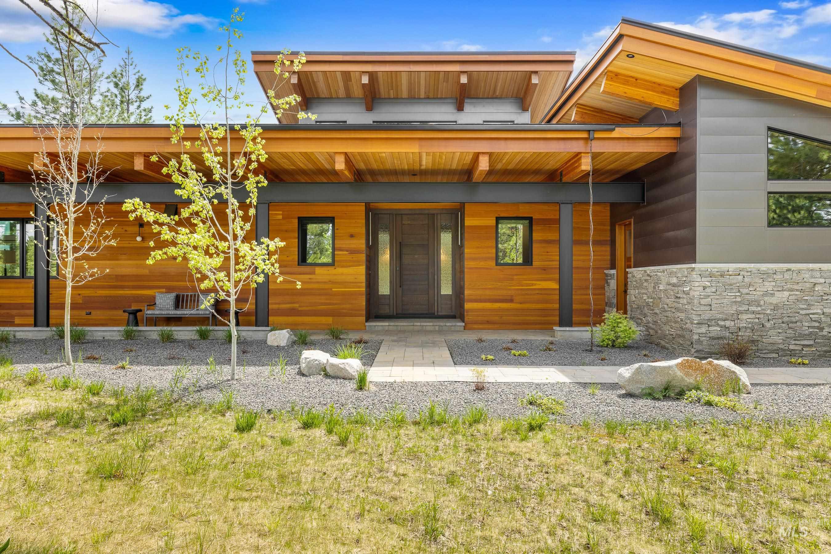 306 Whitetail Drive Property Photo 1