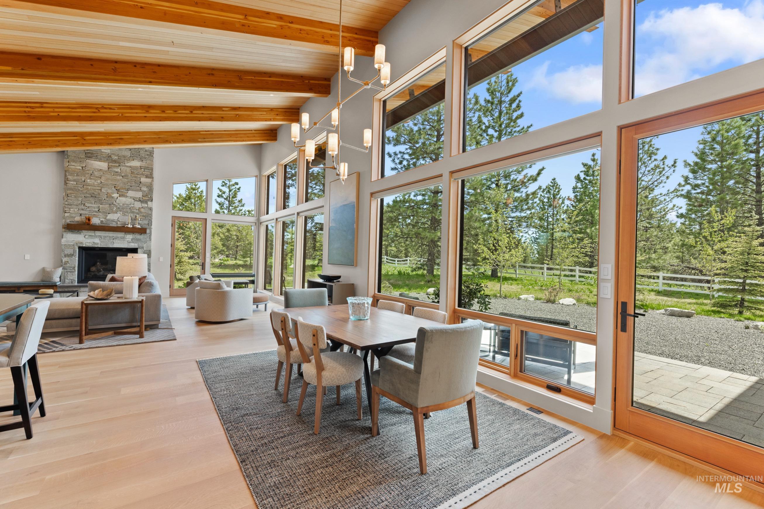 306 Whitetail Drive Property Photo 14