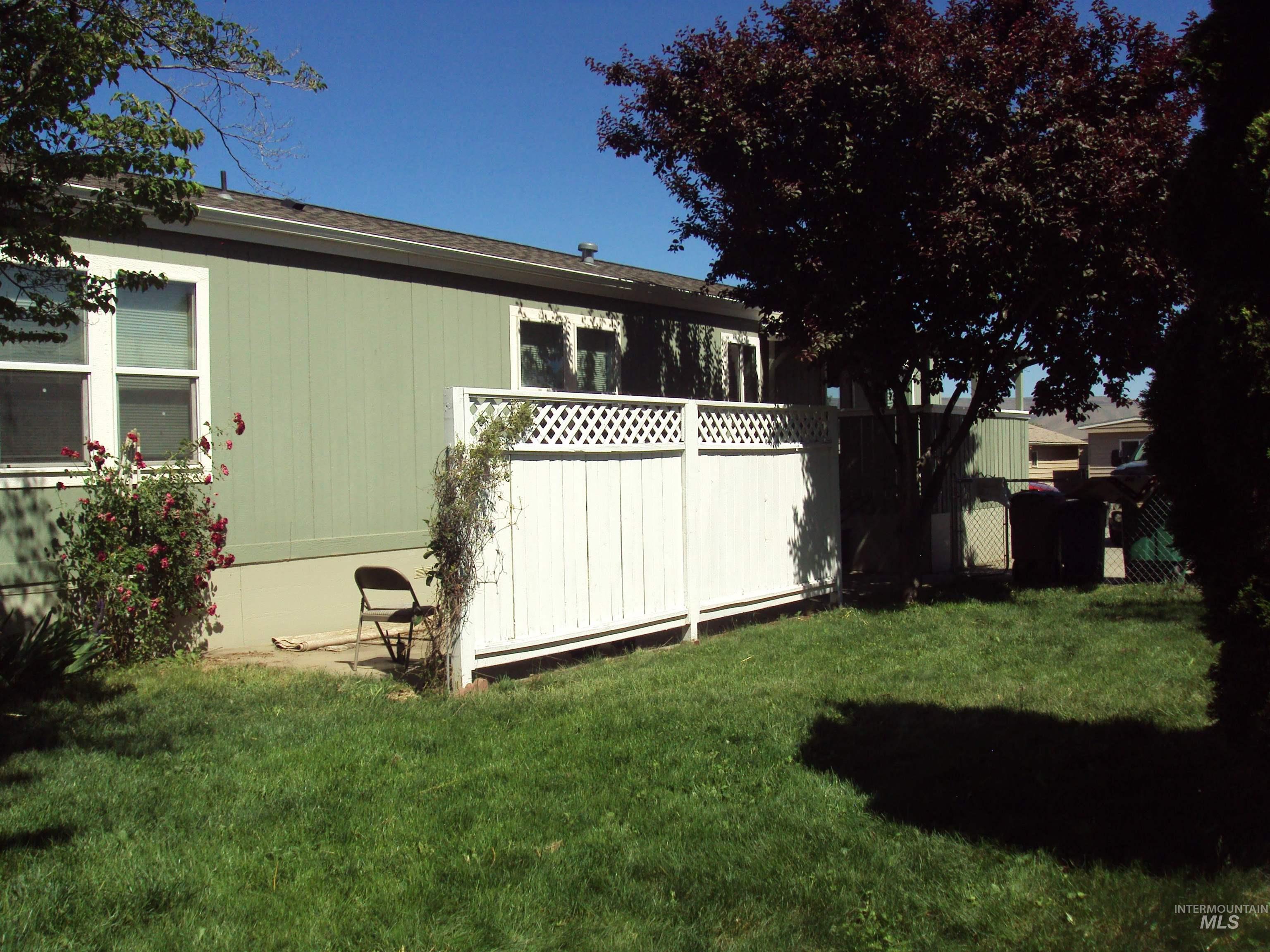 908 Pine Street Property Photo 2