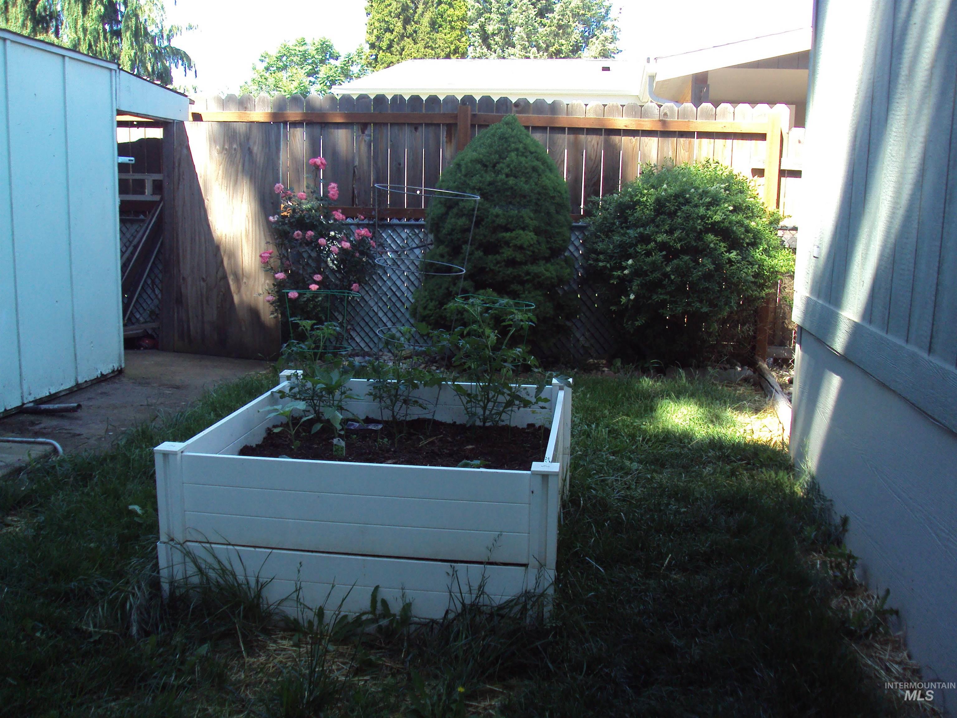 908 Pine Street Property Photo 7