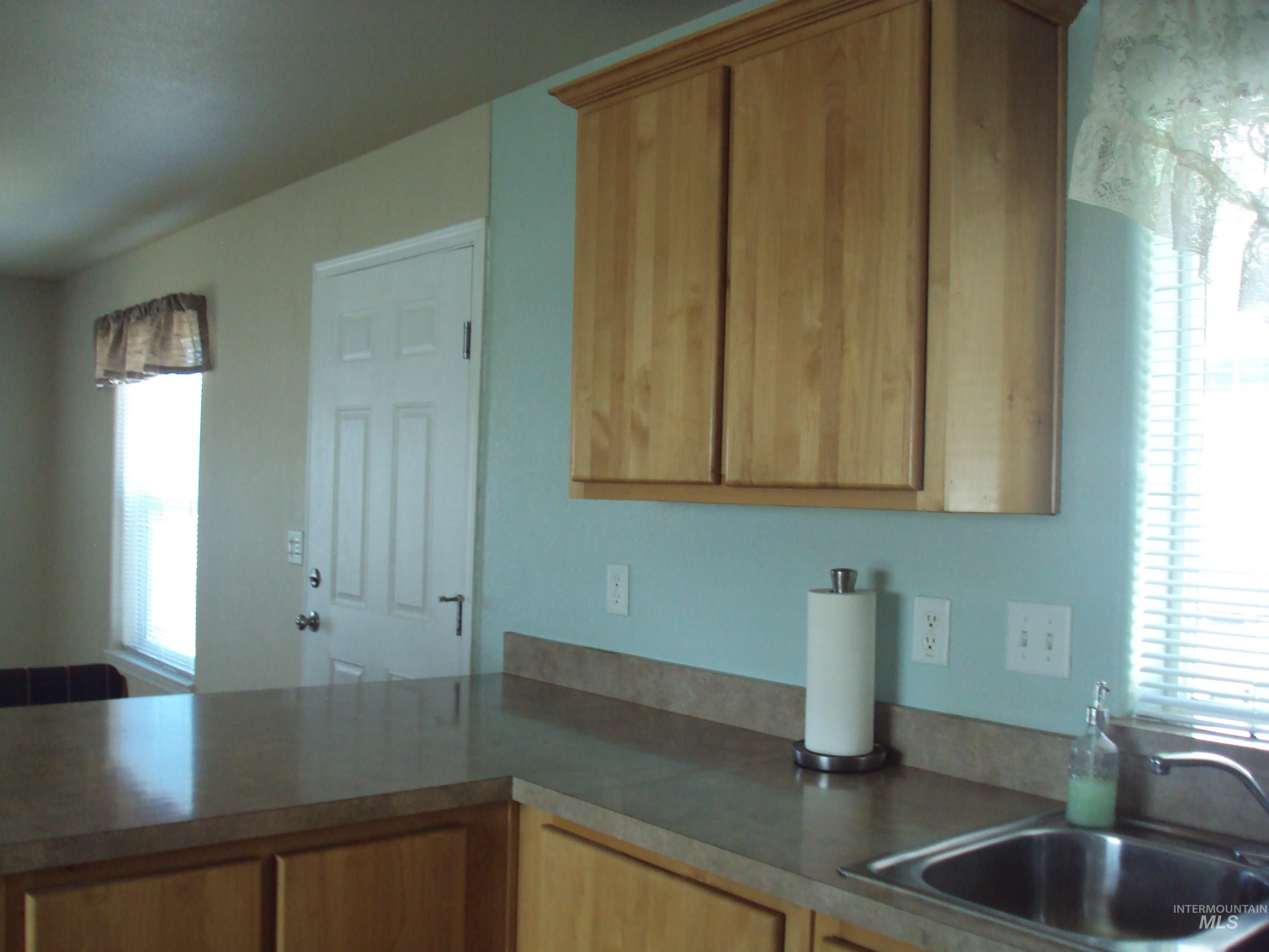 908 Pine Street Property Photo 11
