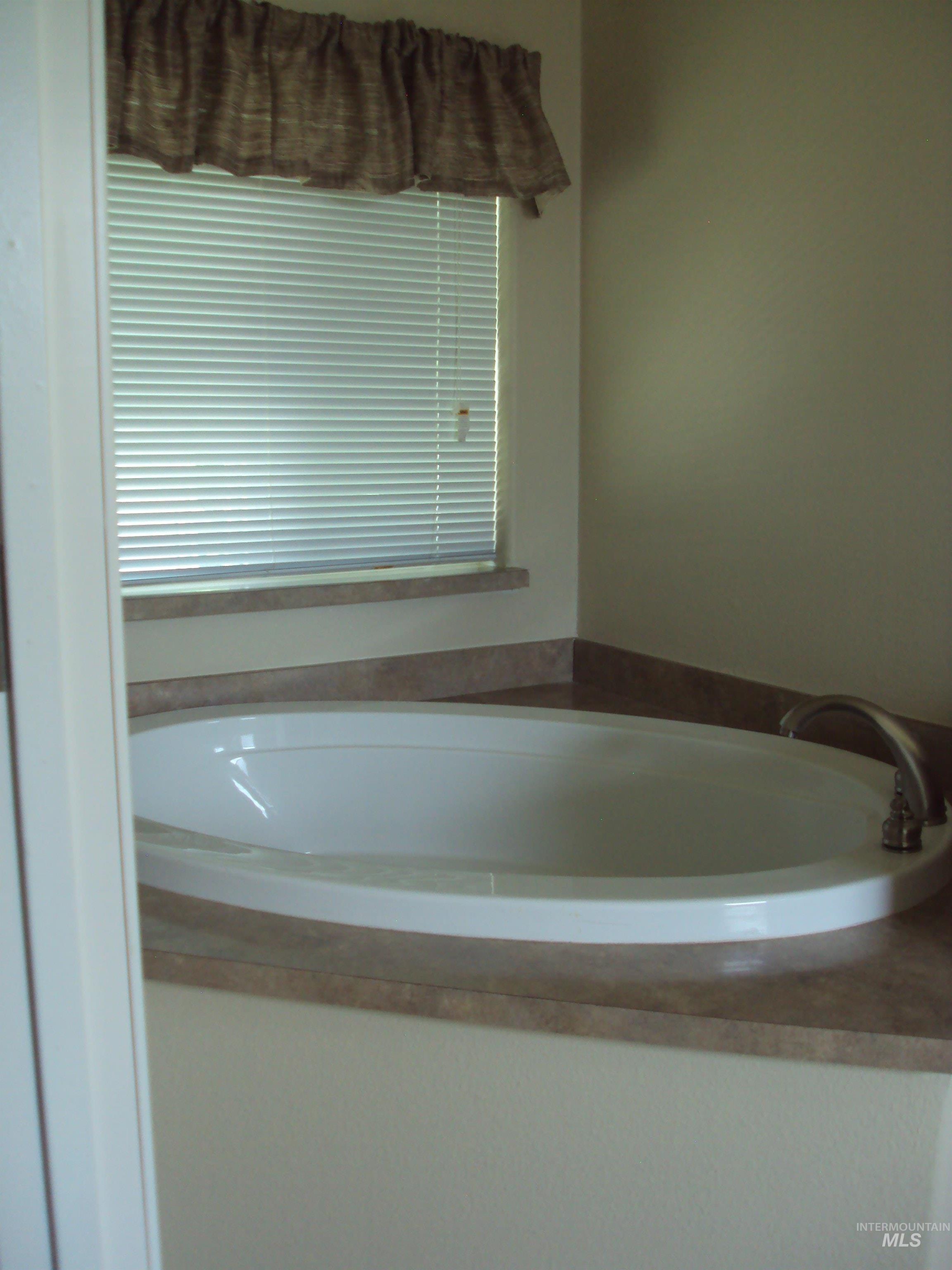 908 Pine Street Property Photo 21