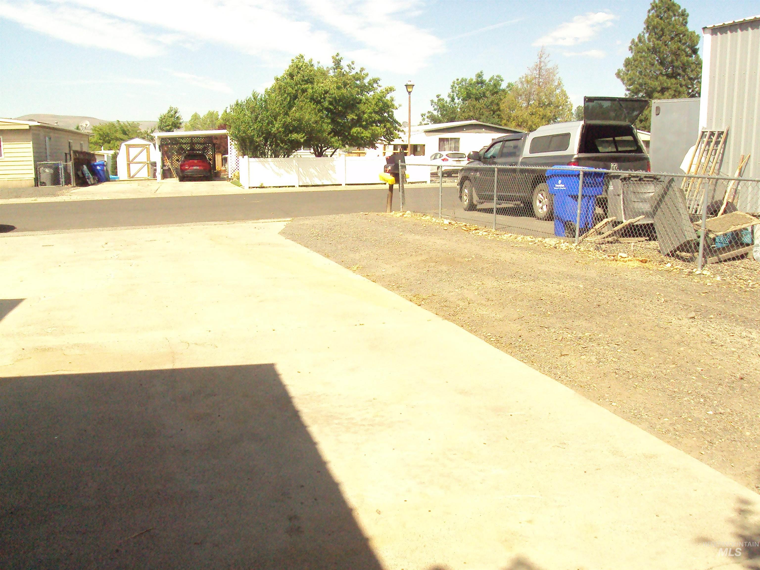 908 Pine Street Property Photo 24
