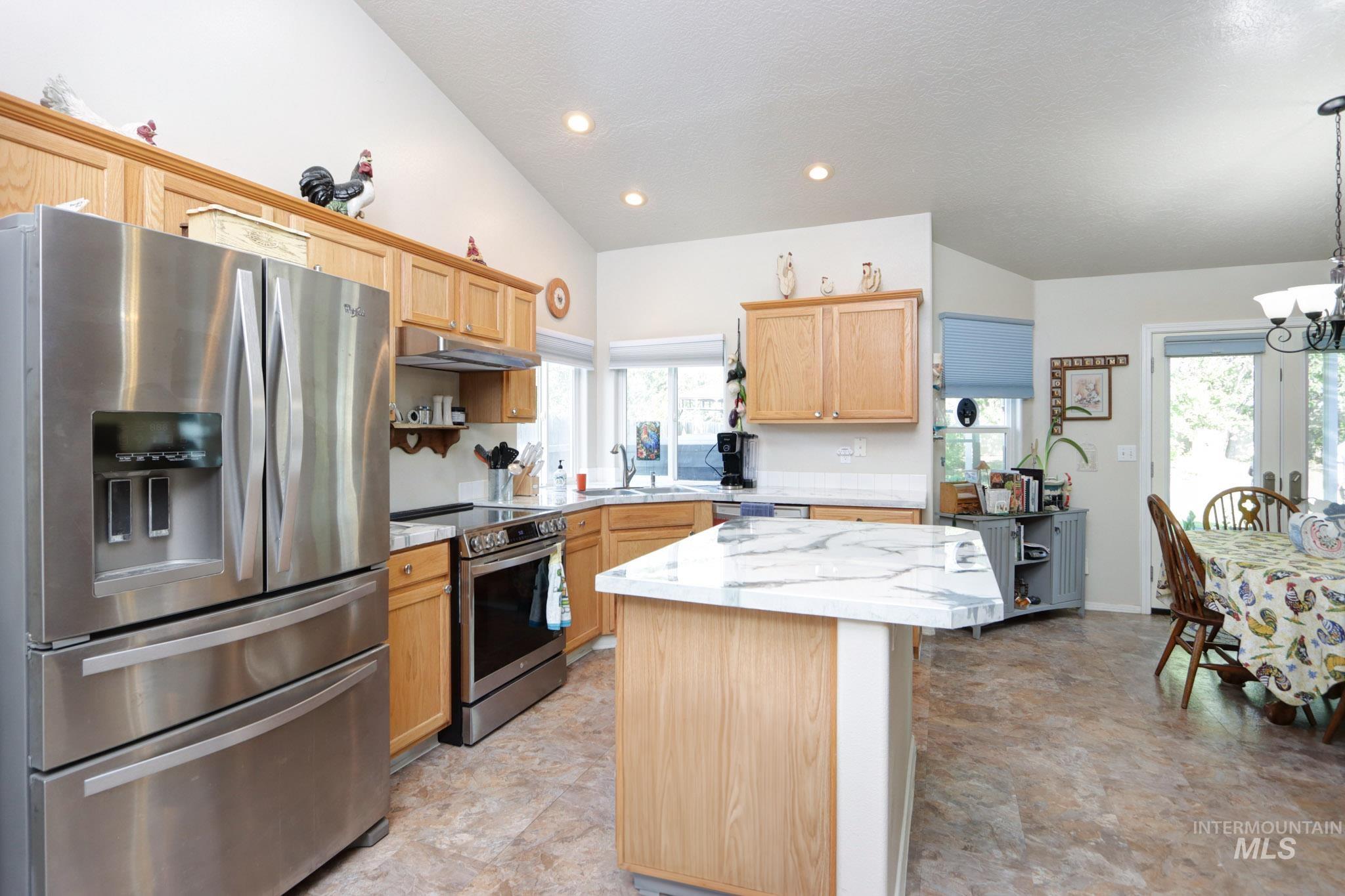 745 Harpy Ave. Property Photo 12