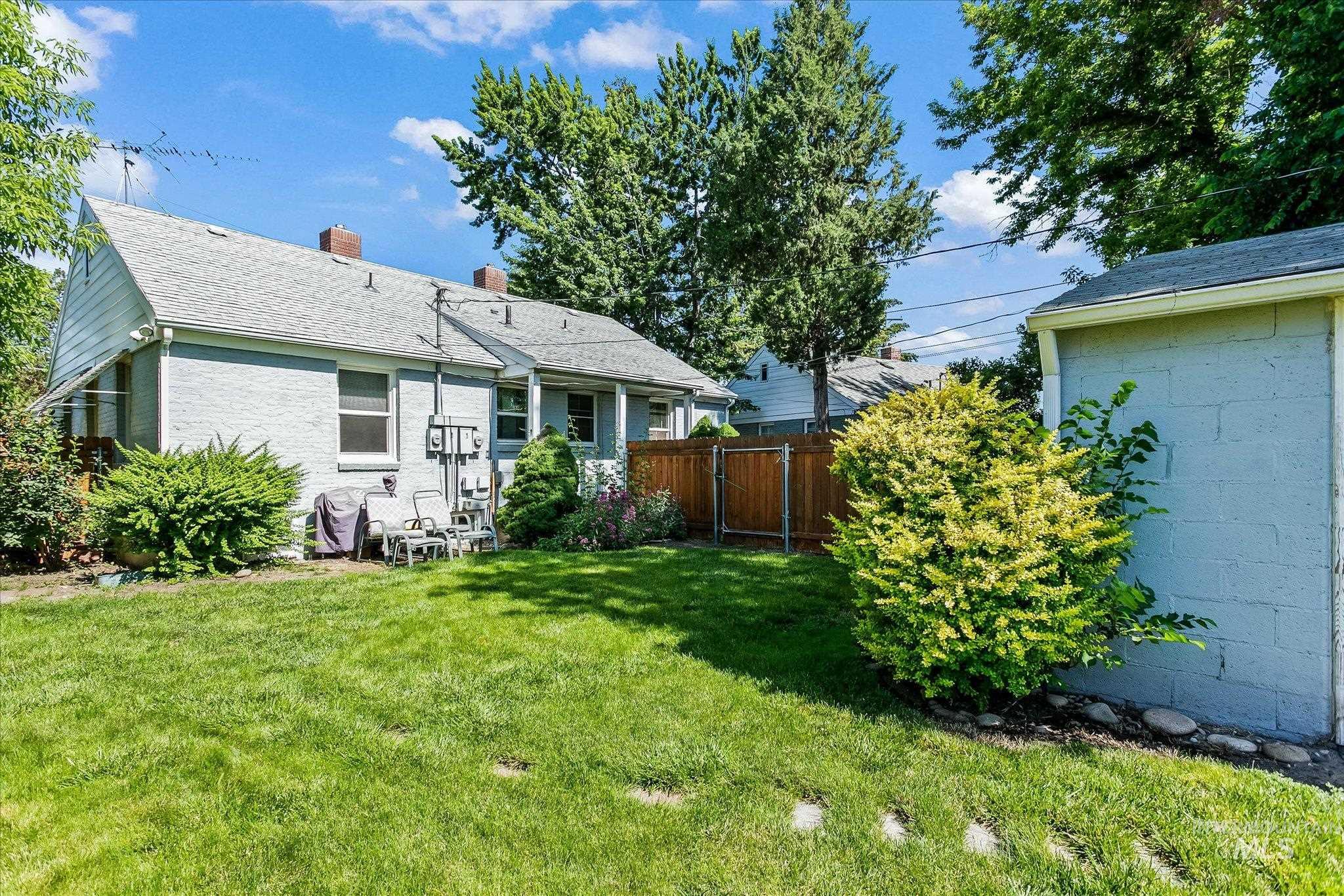 912 N 27th Street Property Photo 4