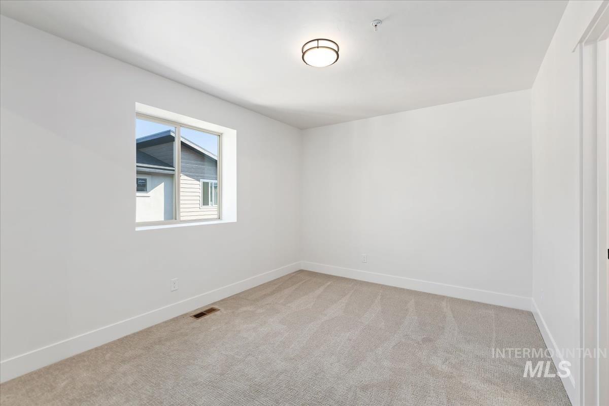 1713 S Federal Way Property Photo 28