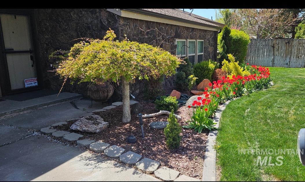 773 Monroe Street Property Photo 2