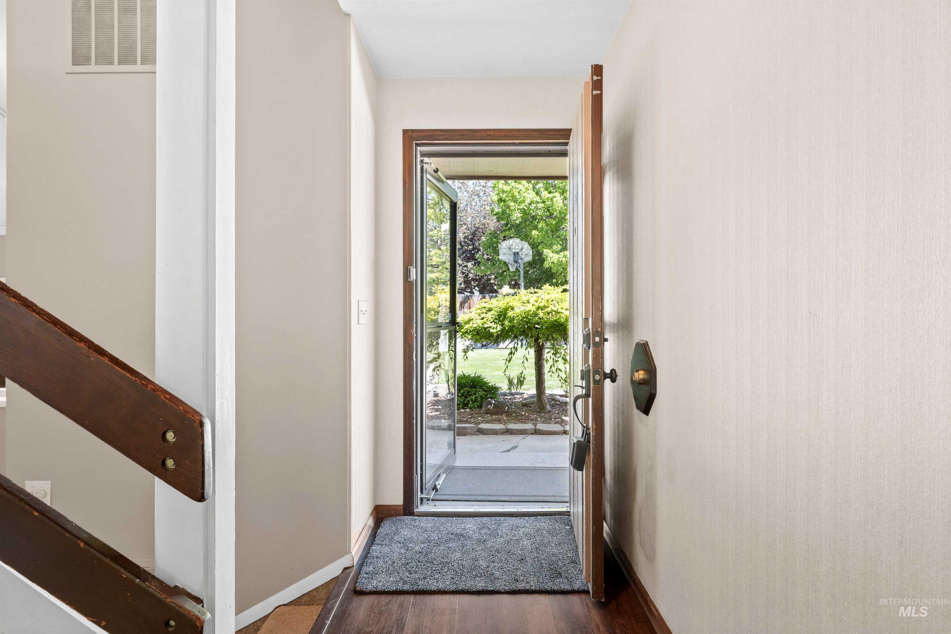773 Monroe Street Property Photo 5