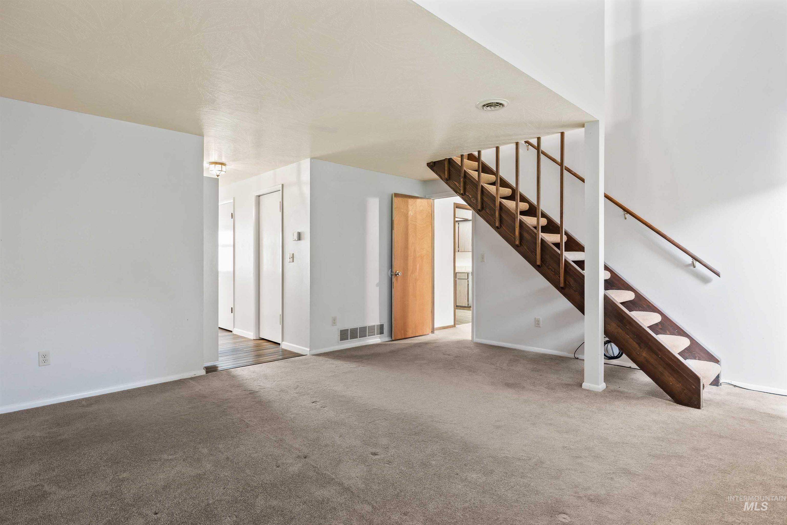 773 Monroe Street Property Photo 17