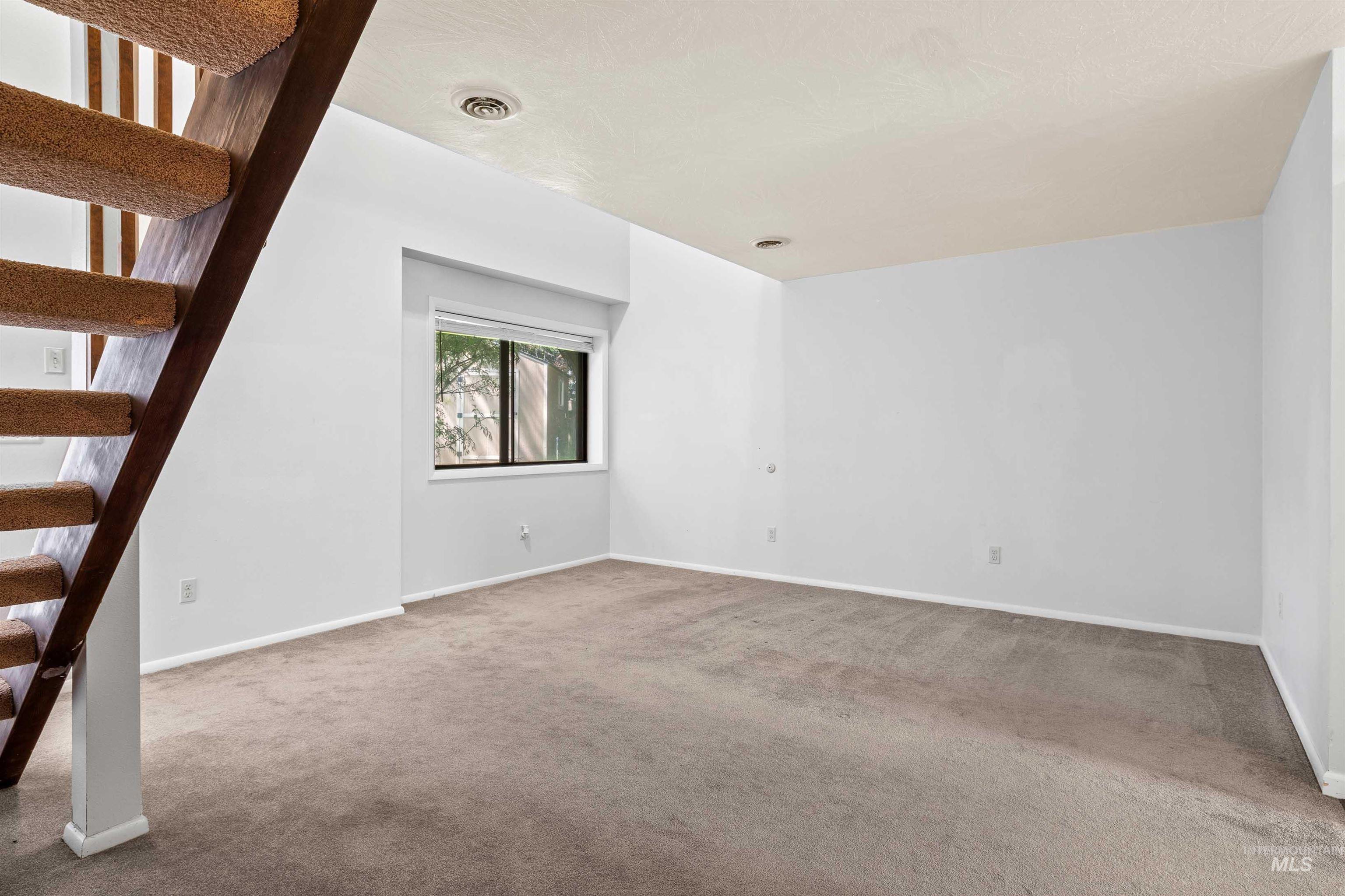 773 Monroe Street Property Photo 18
