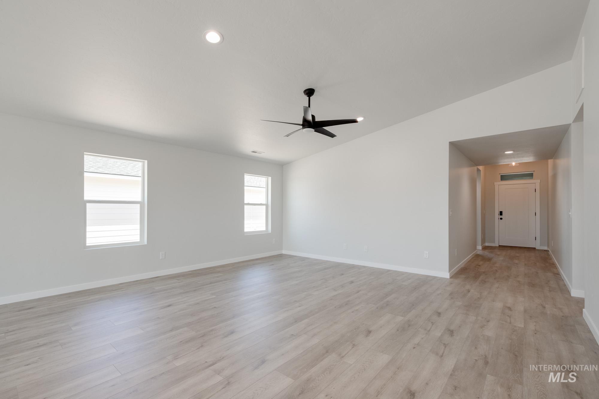 5301 E Burnte Peak St Property Photo 12
