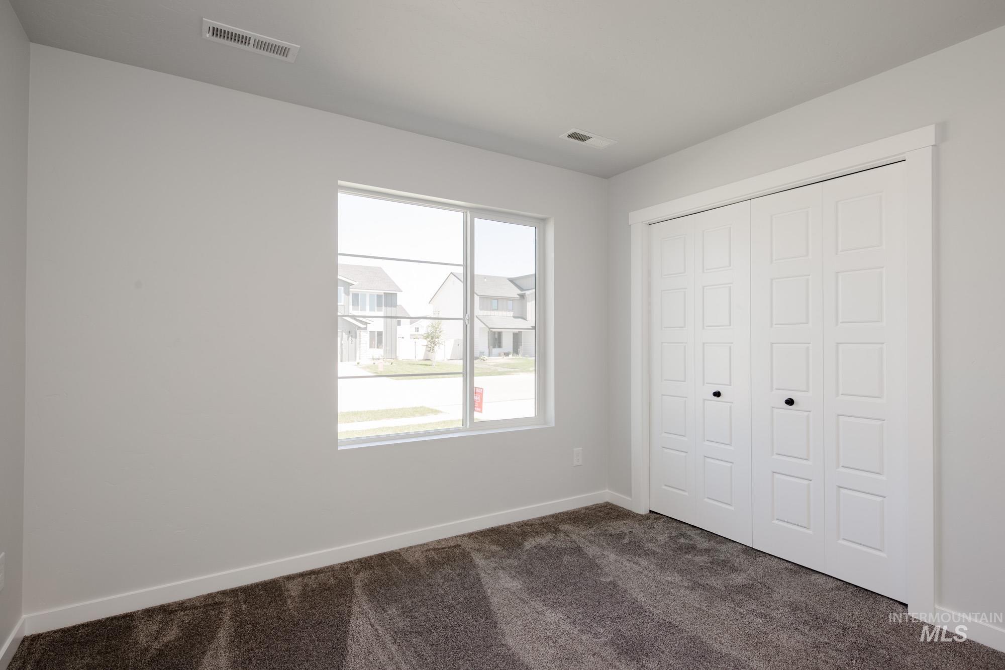 5301 E Burnte Peak St Property Photo 15