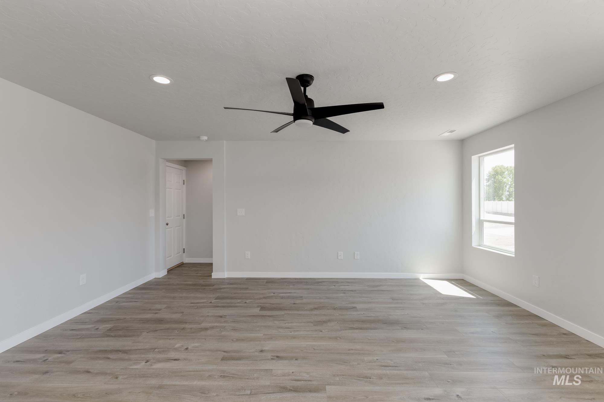 7341 E Dripping Springs Dr Property Photo 8