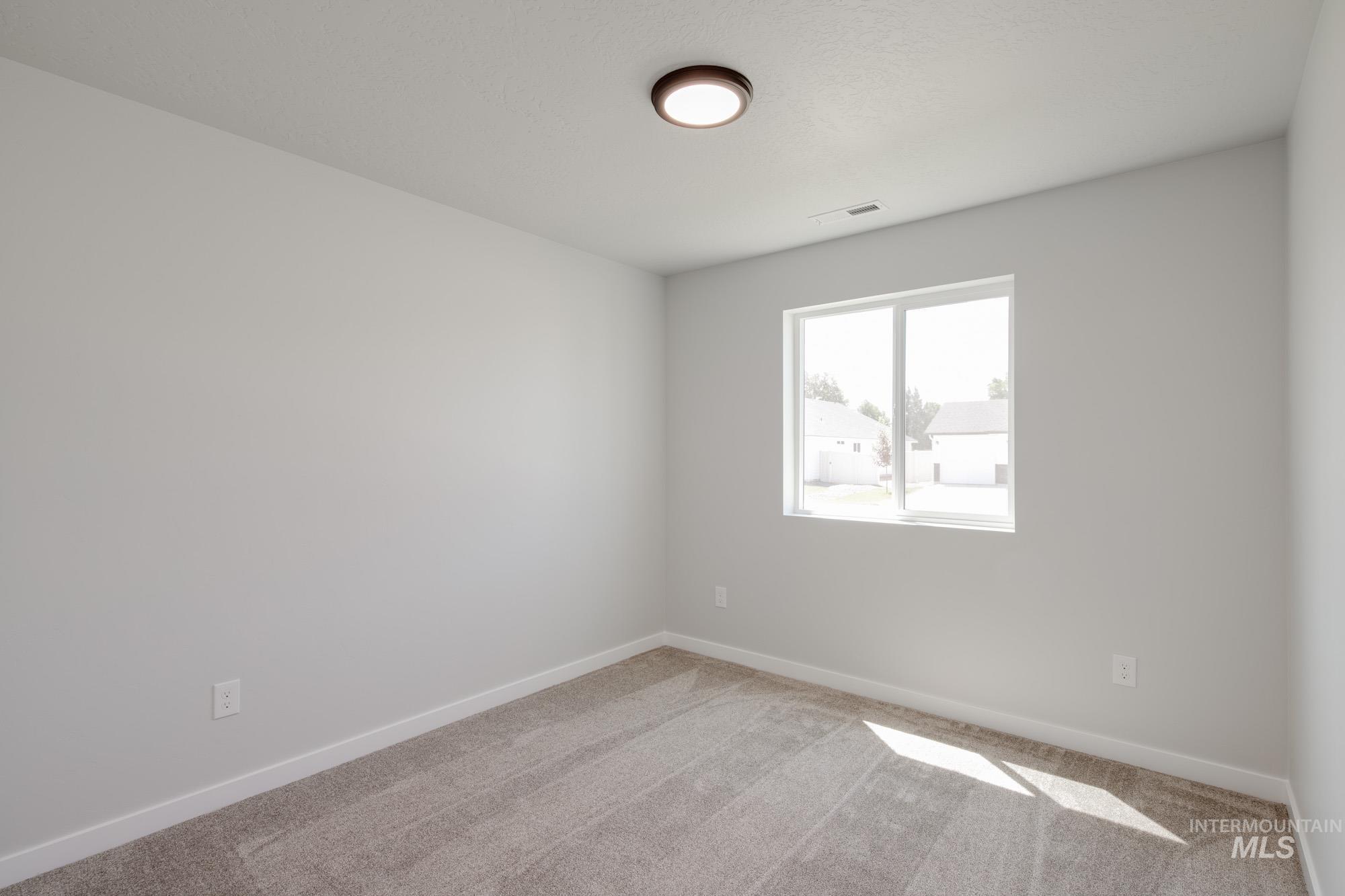 118 Goldstone Ave Property Photo 12