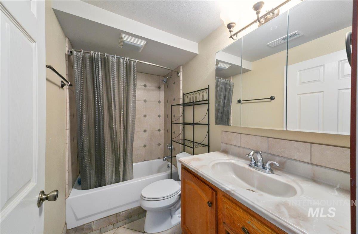 7205 W Mcmullen St Property Photo 33