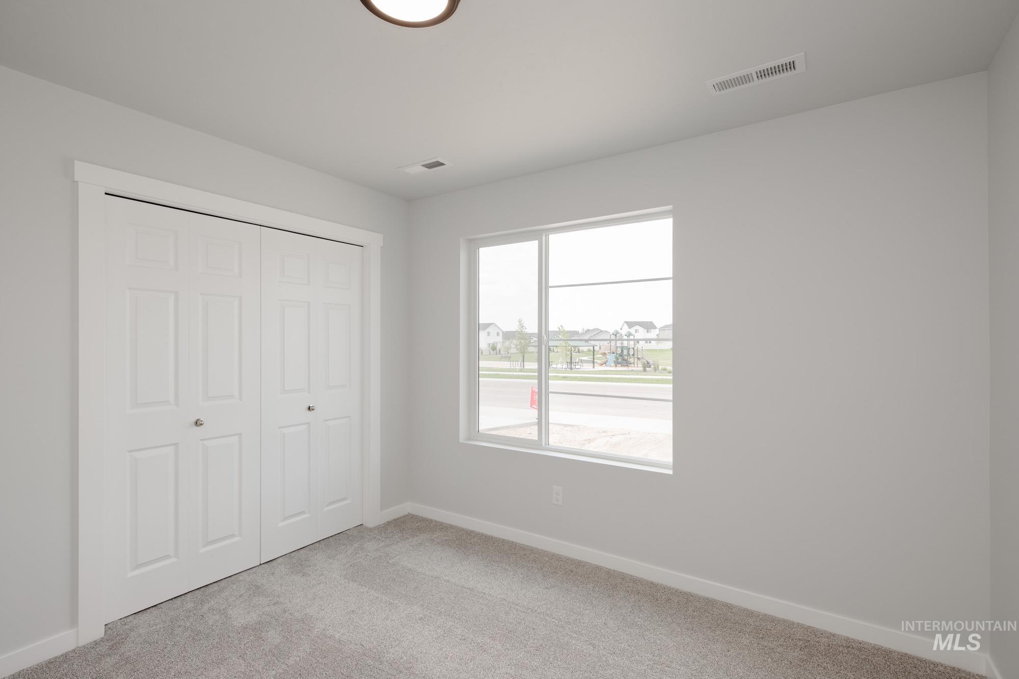 1516 N Coltsfoot Ave Property Photo 16