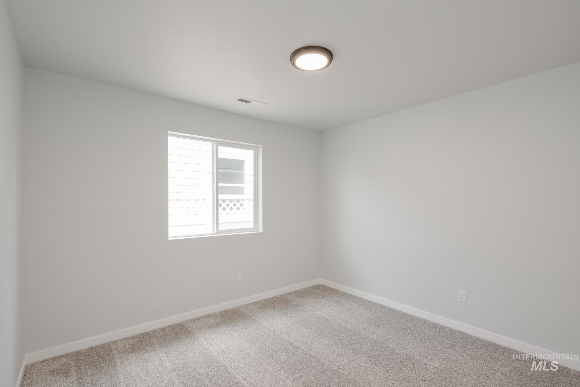 1516 N Coltsfoot Ave Property Photo 17