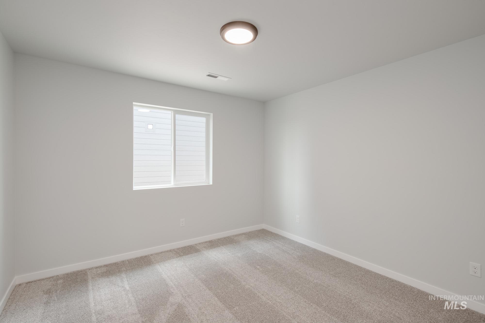 1516 N Coltsfoot Ave Property Photo 20