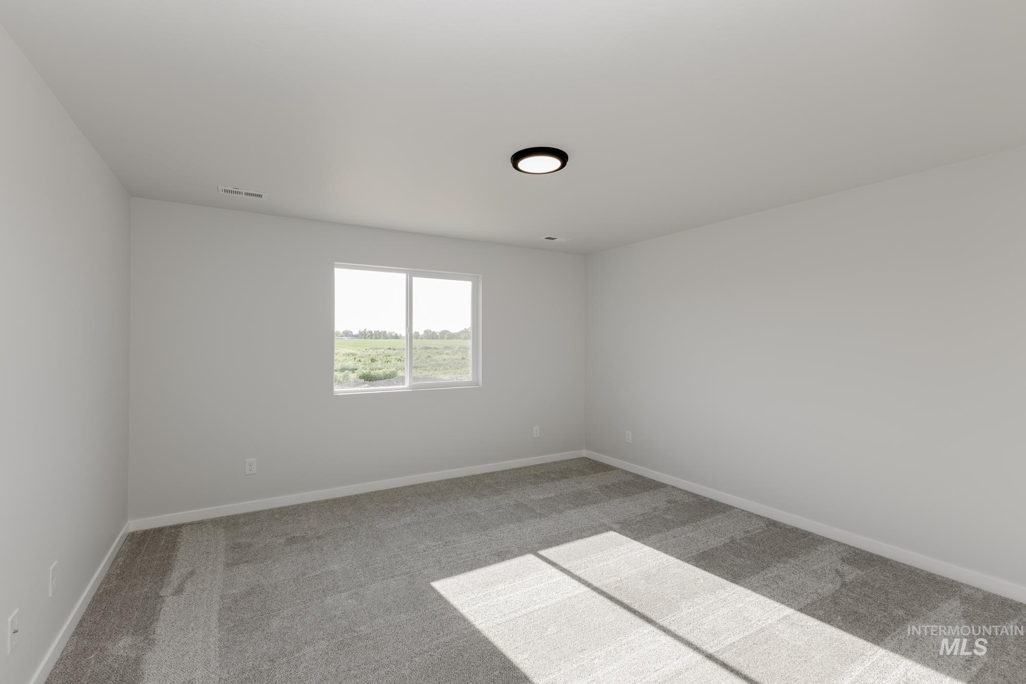 1420 N Coltsfoot Ave Property Photo 15