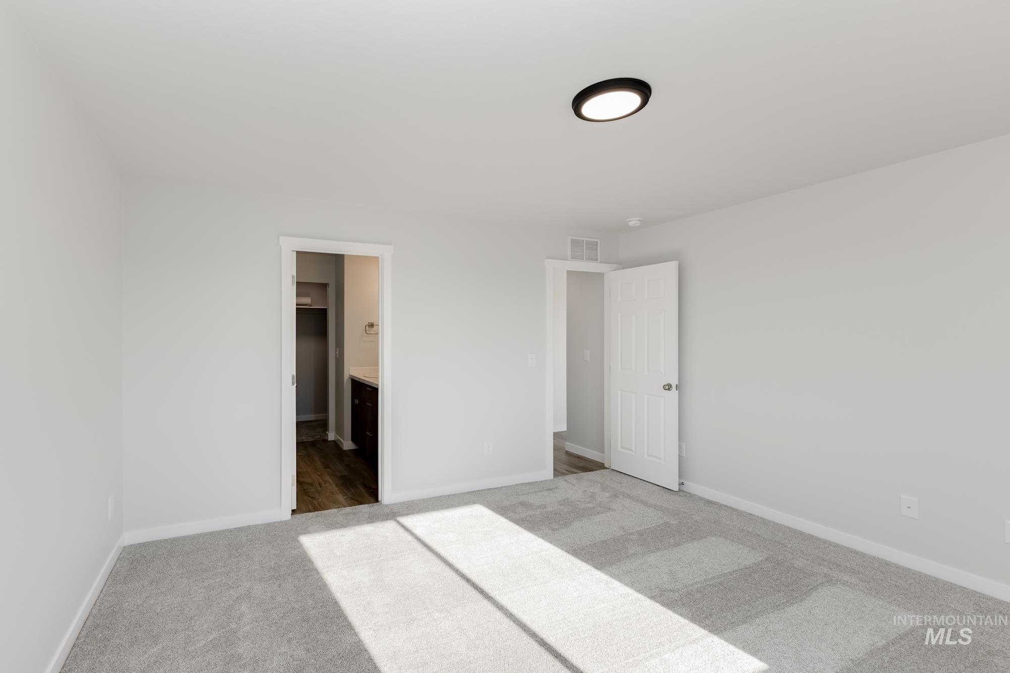1420 N Coltsfoot Ave Property Photo 16