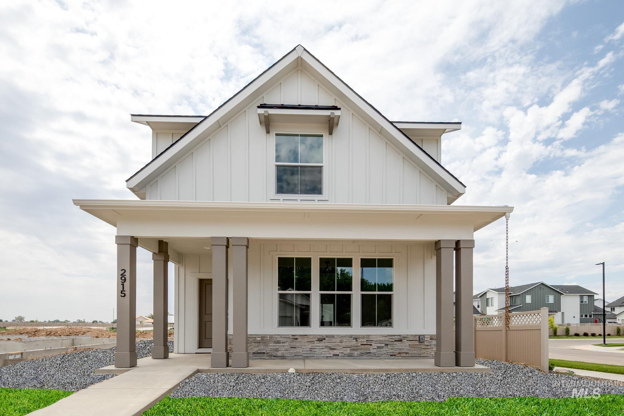 2915 E Mossy Creek Dr Property Photo 1
