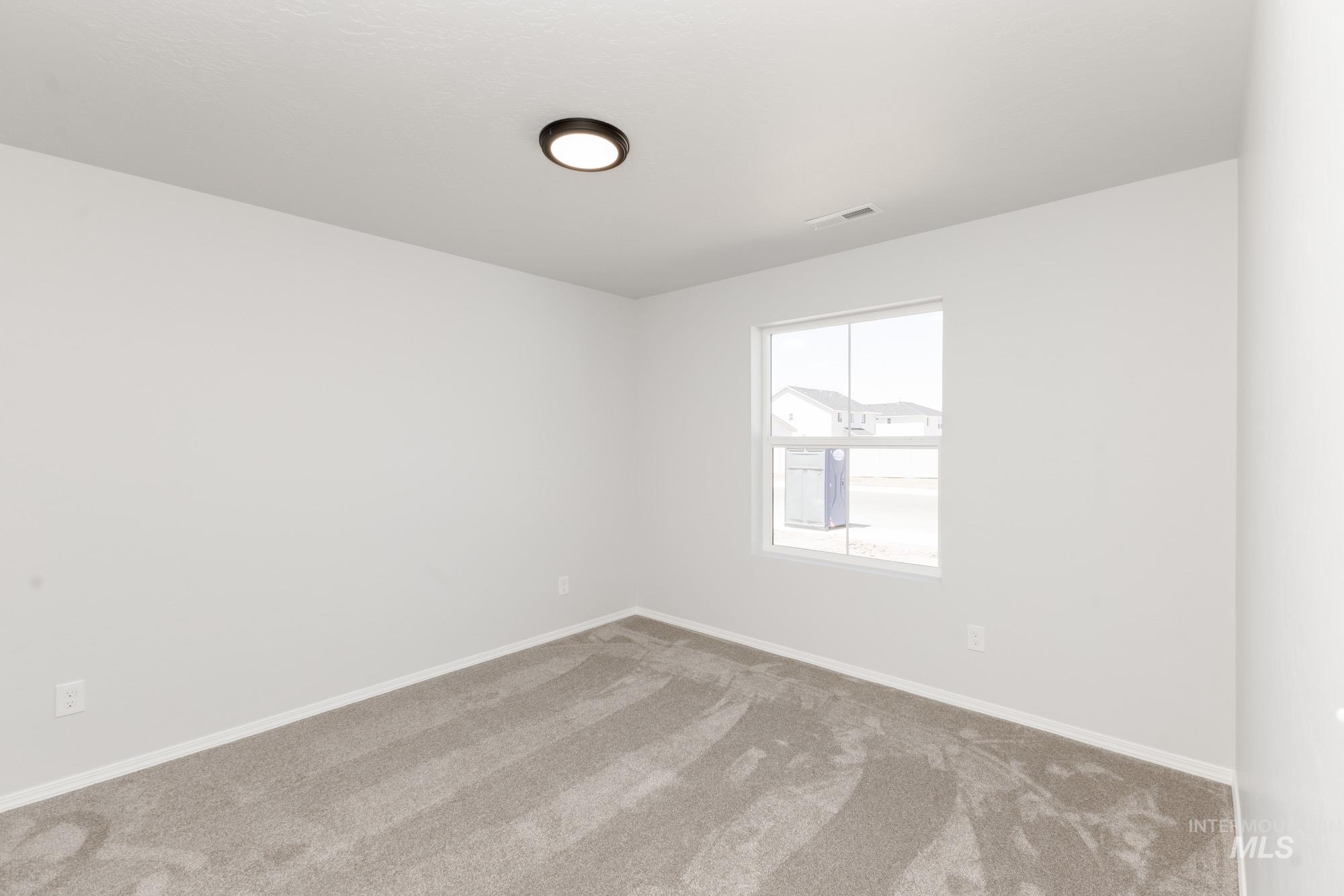 5120 Endicott Dr Property Photo 11