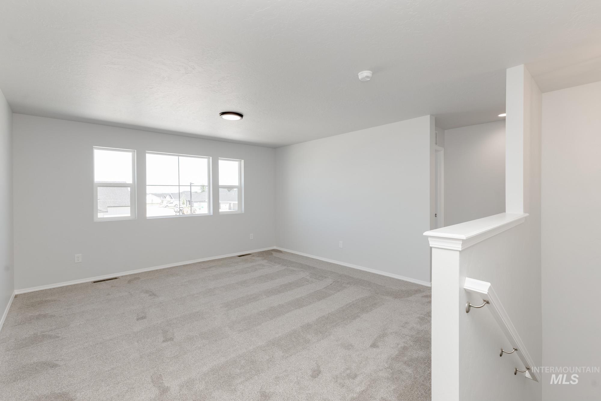 5120 Endicott Dr Property Photo 14