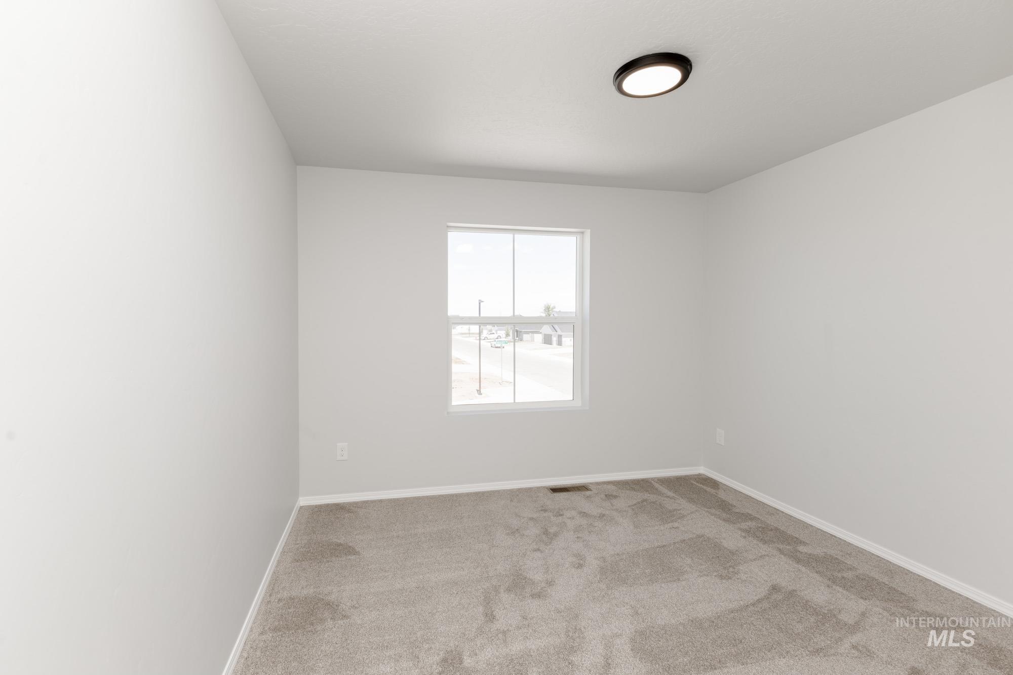 5120 Endicott Dr Property Photo 18
