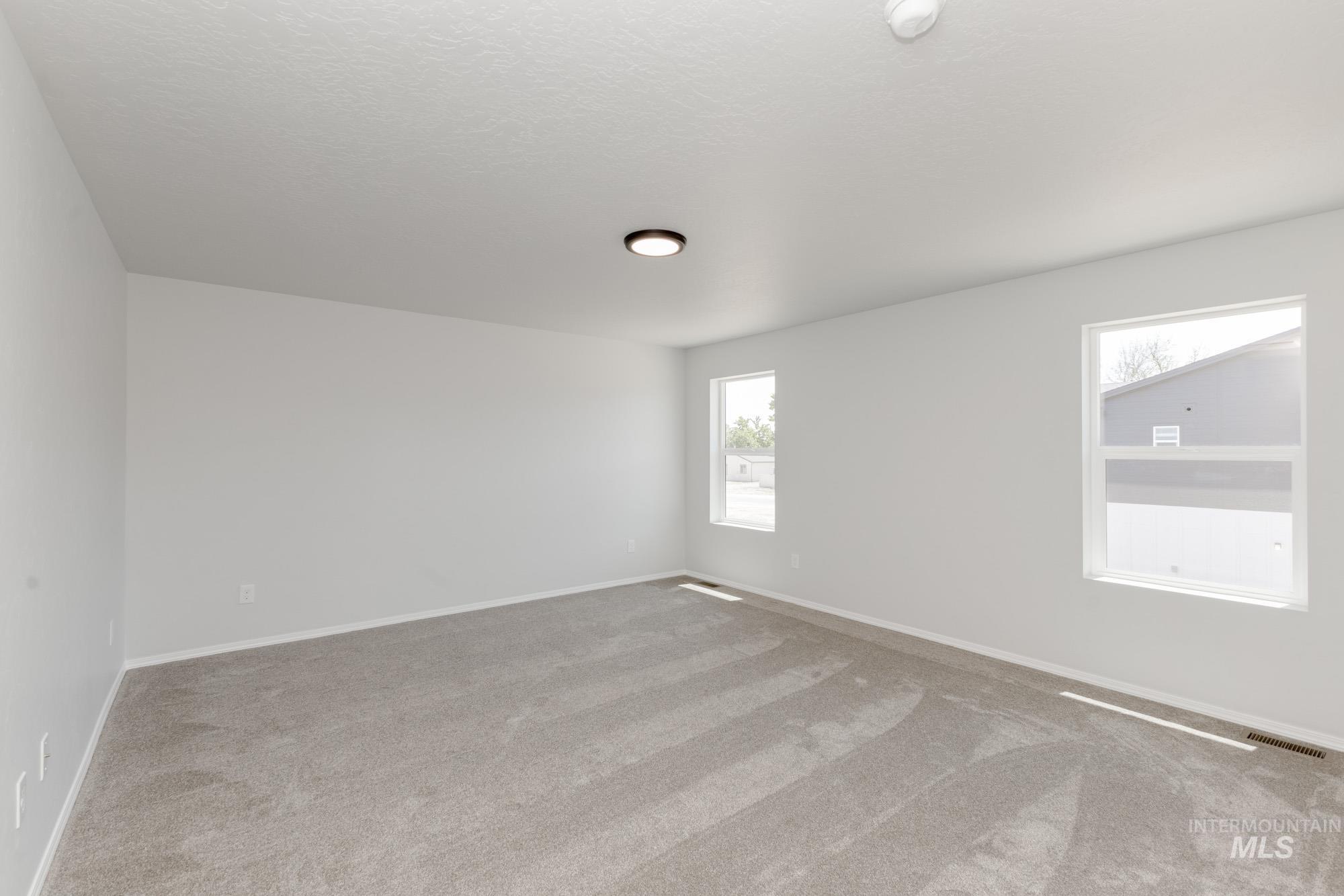 5120 Endicott Dr Property Photo 22