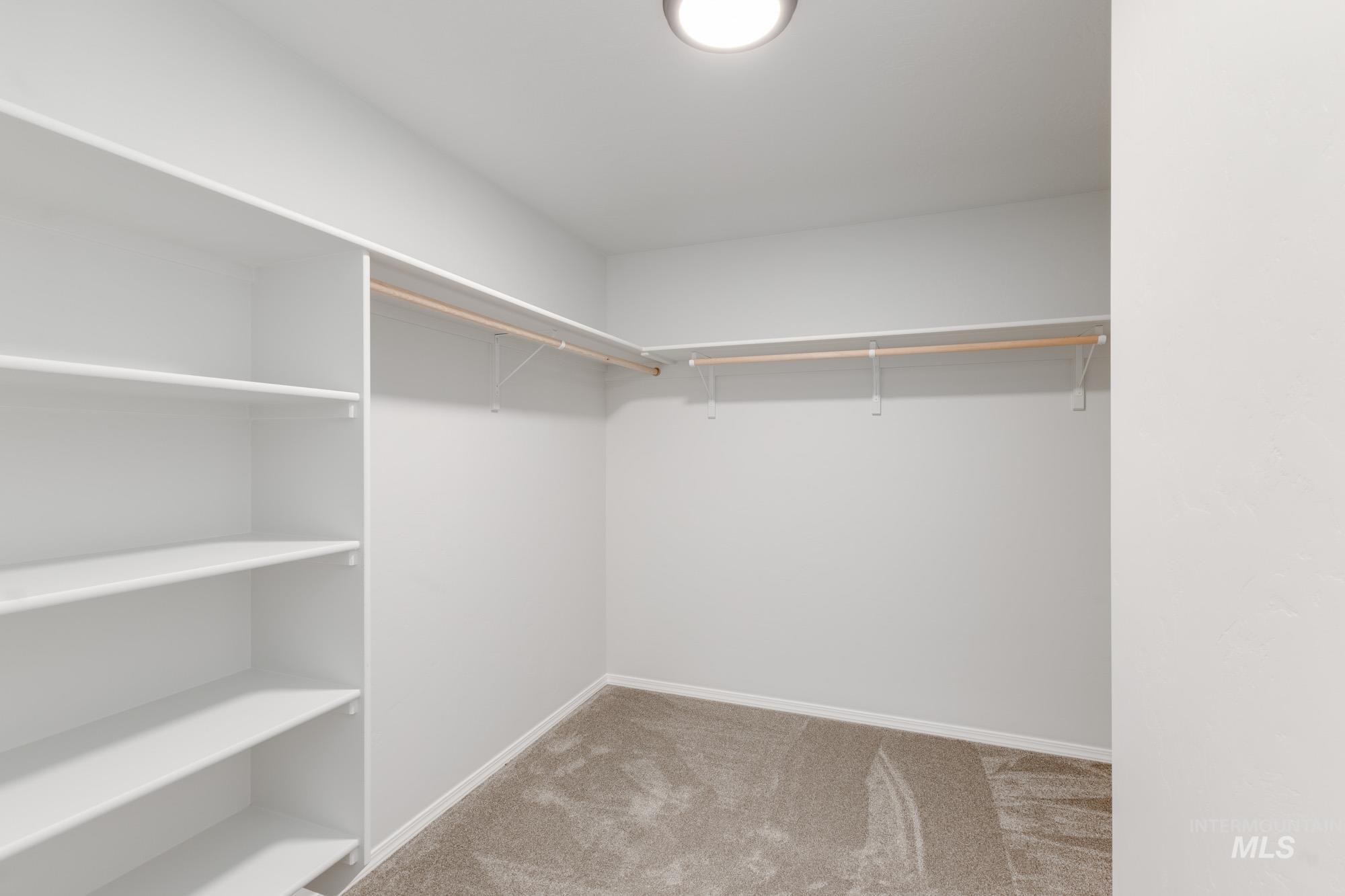 5120 Endicott Dr Property Photo 27