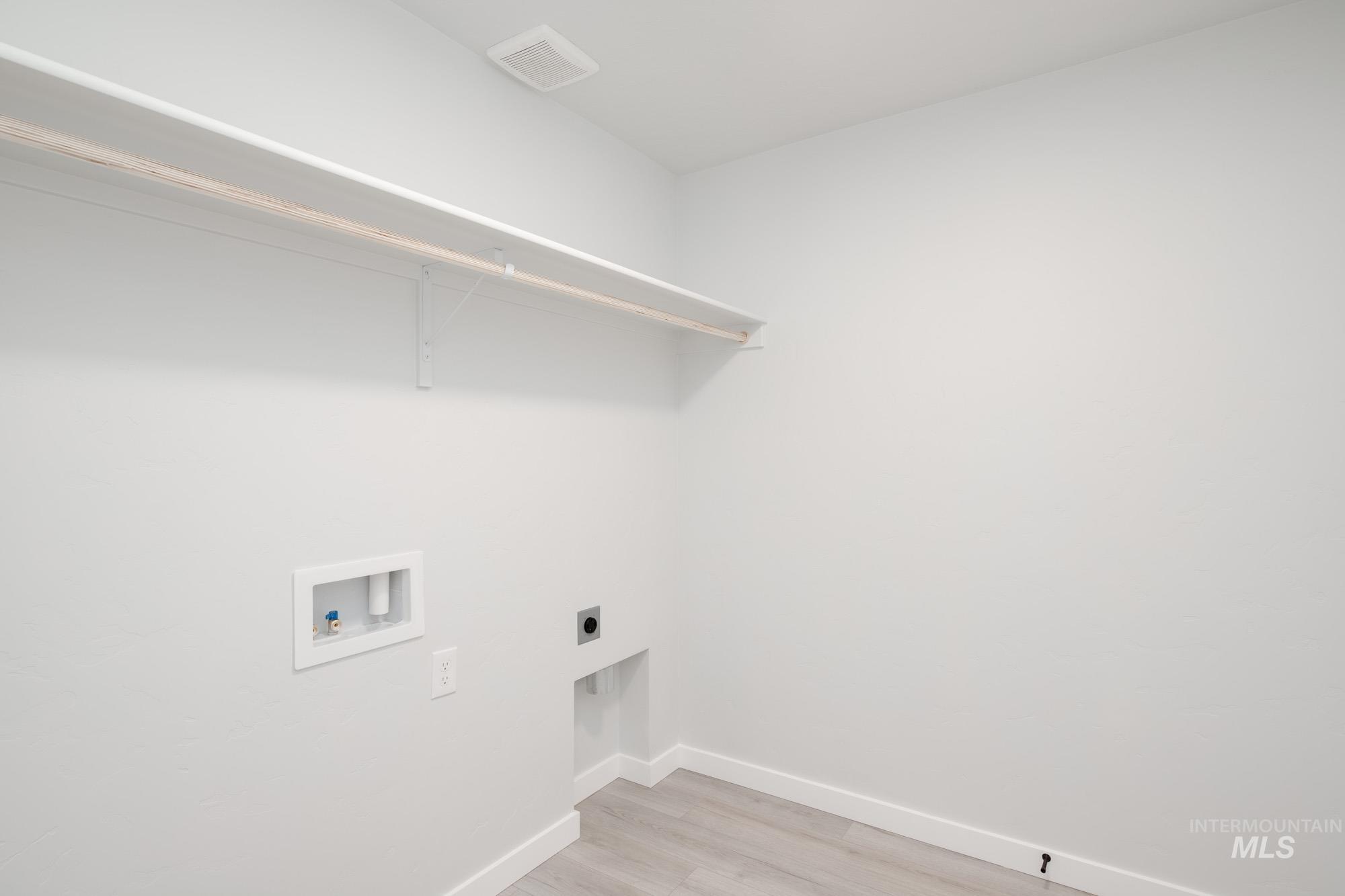 4212 Hewitt St Property Photo 6