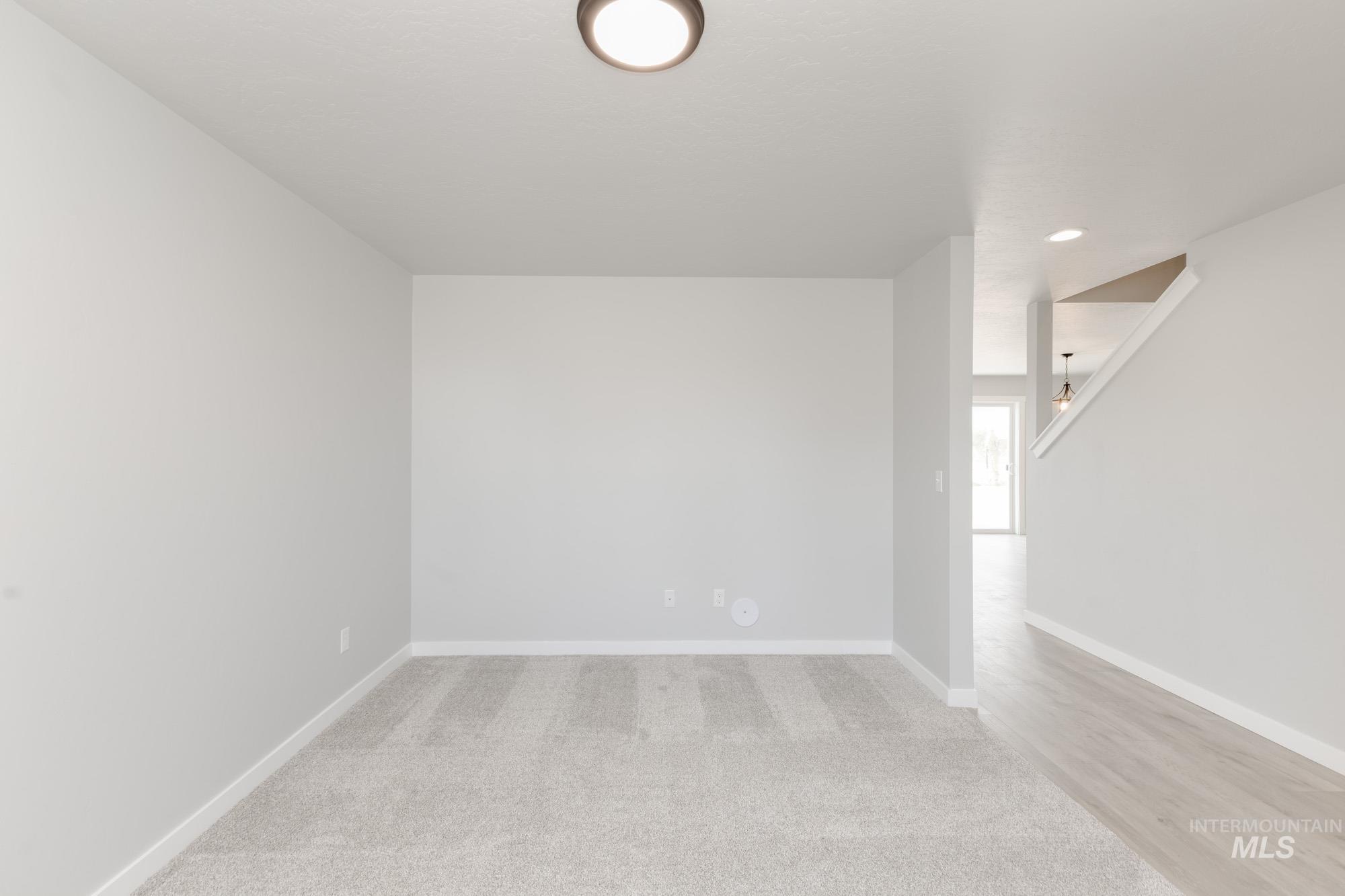 2351 W Opalite Dr Property Photo 13