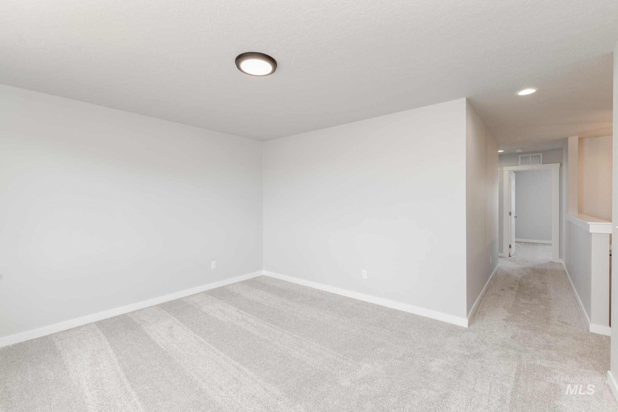 2351 W Opalite Dr Property Photo 17