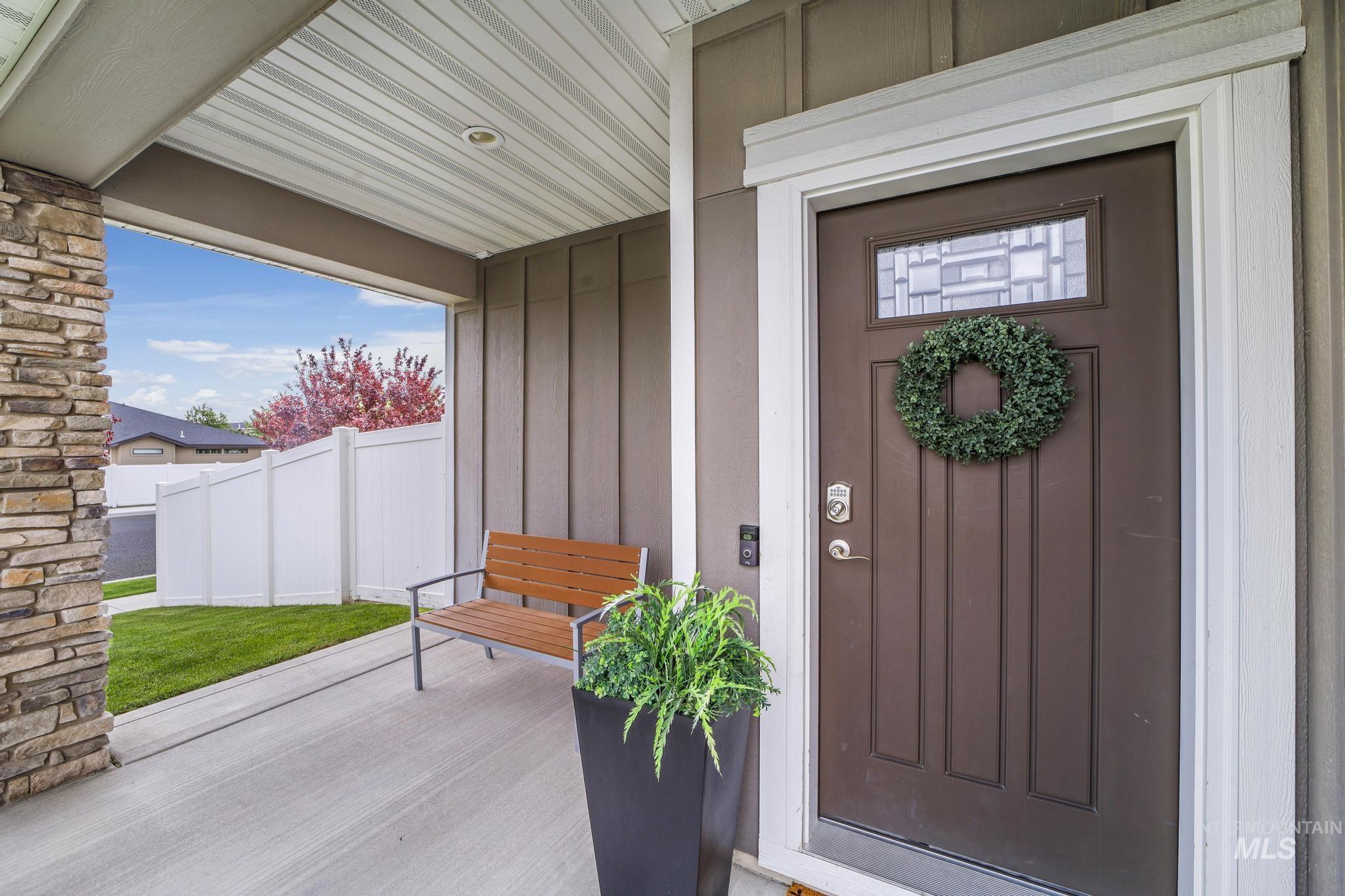 2858 Sunray Loop Property Photo 3
