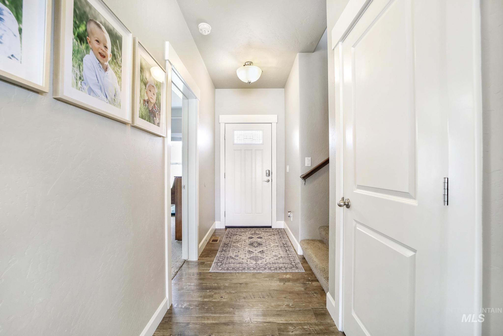 2858 Sunray Loop Property Photo 4