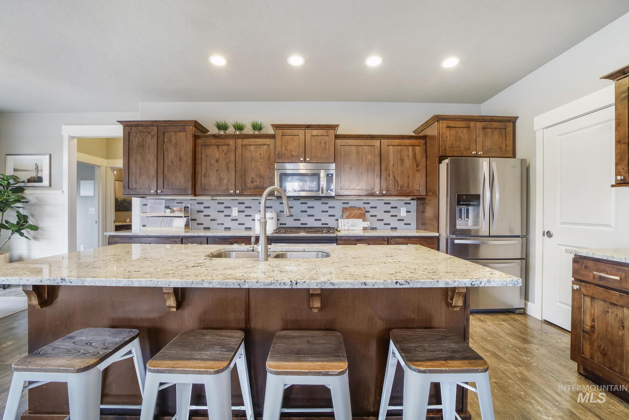 2858 Sunray Loop Property Photo 9