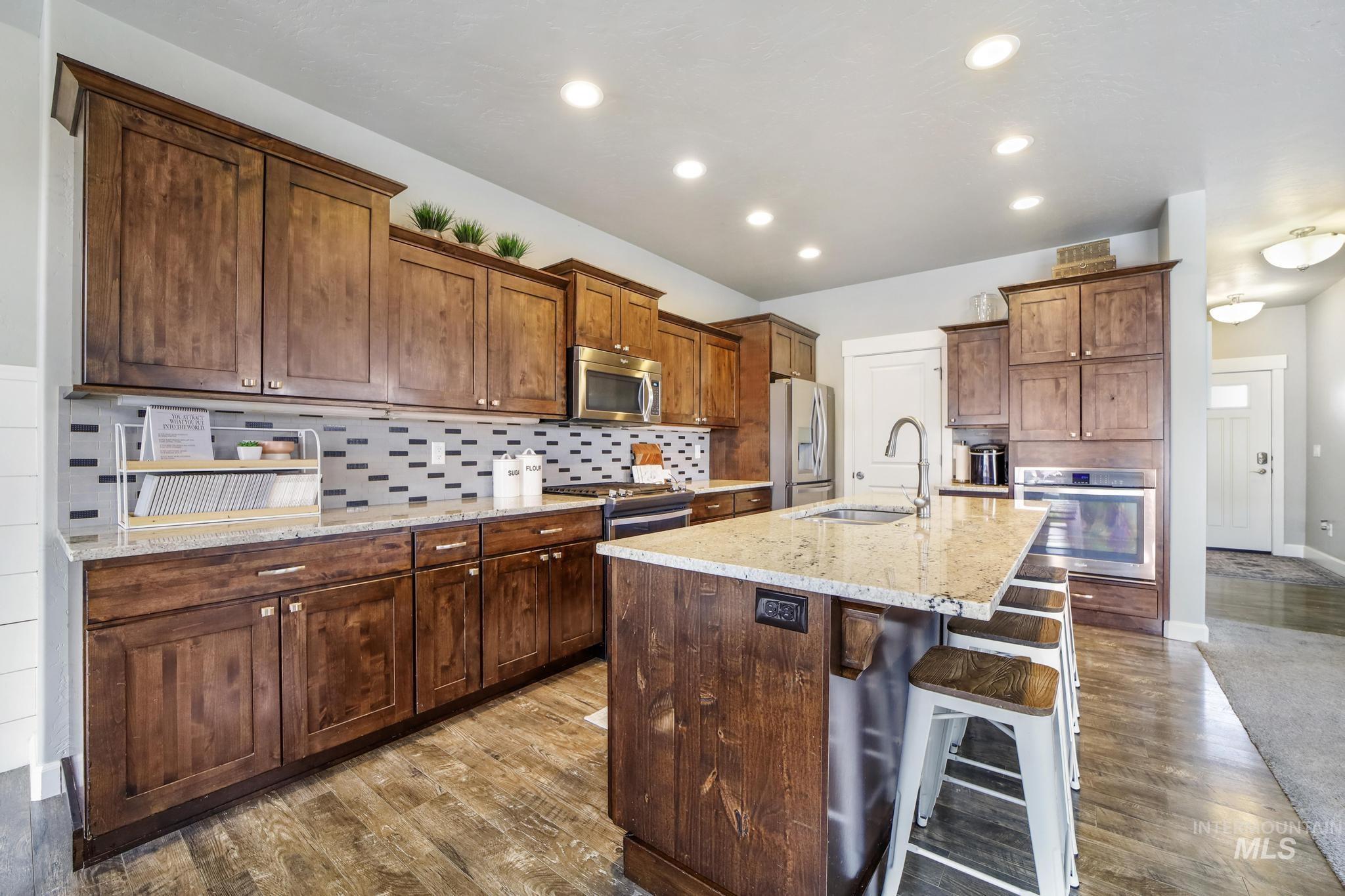 2858 Sunray Loop Property Photo 10