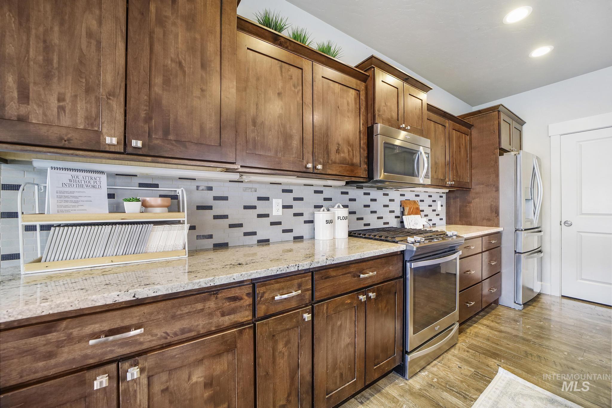 2858 Sunray Loop Property Photo 12