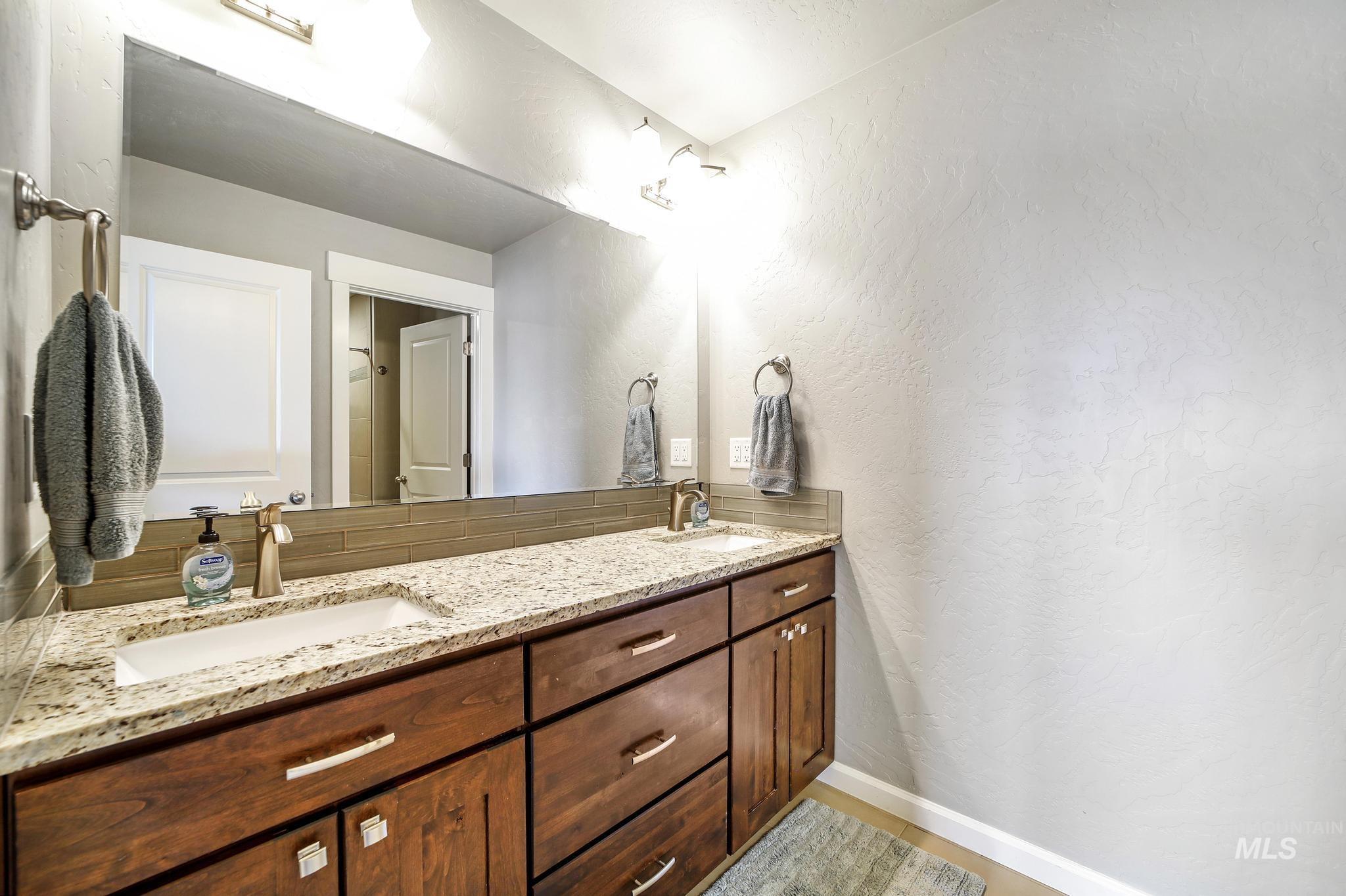 2858 Sunray Loop Property Photo 33