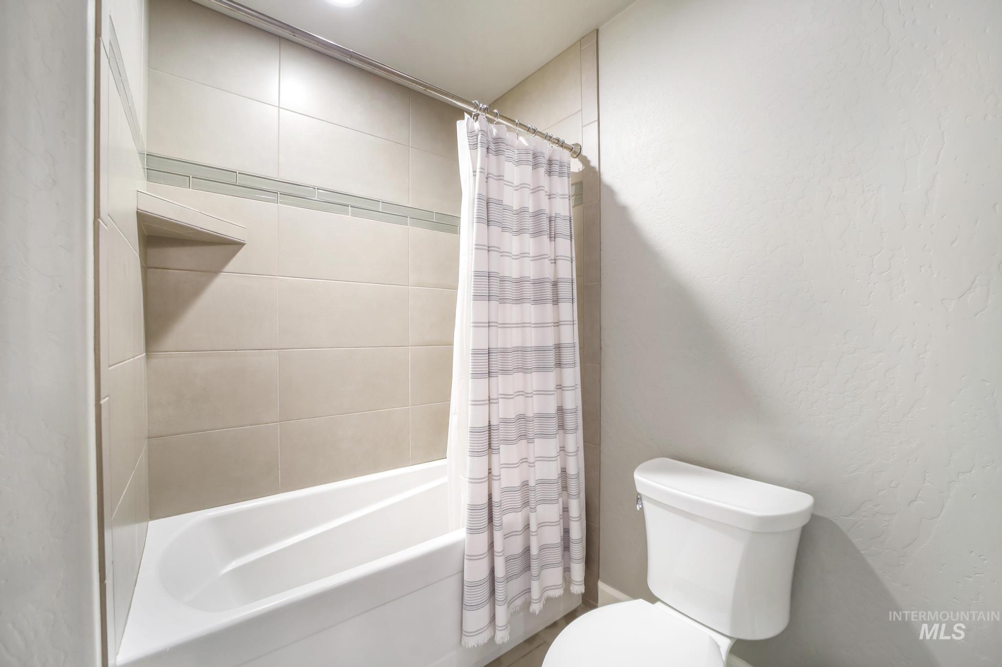 2858 Sunray Loop Property Photo 34