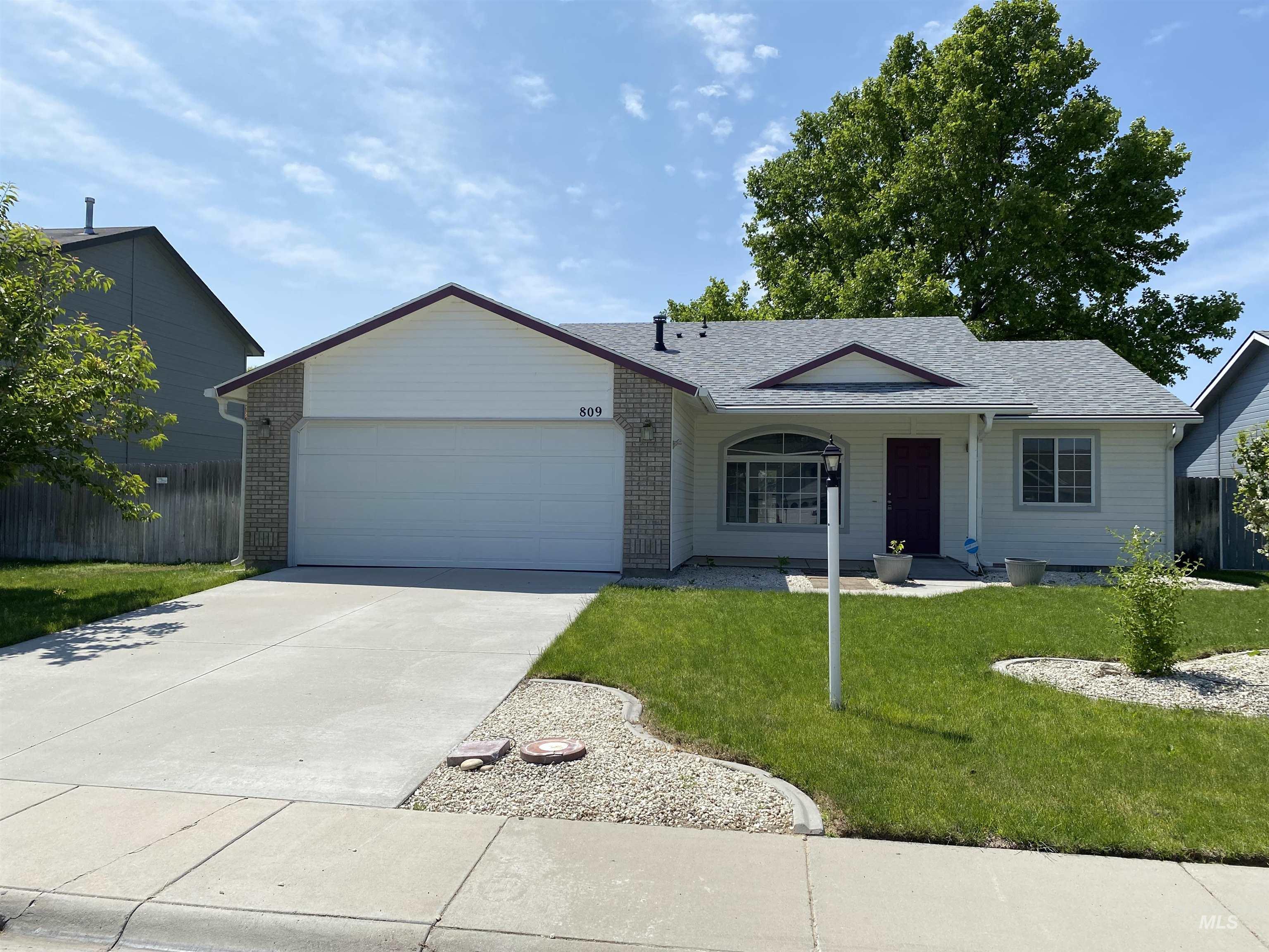 809 W Sheridan Property Photo 1