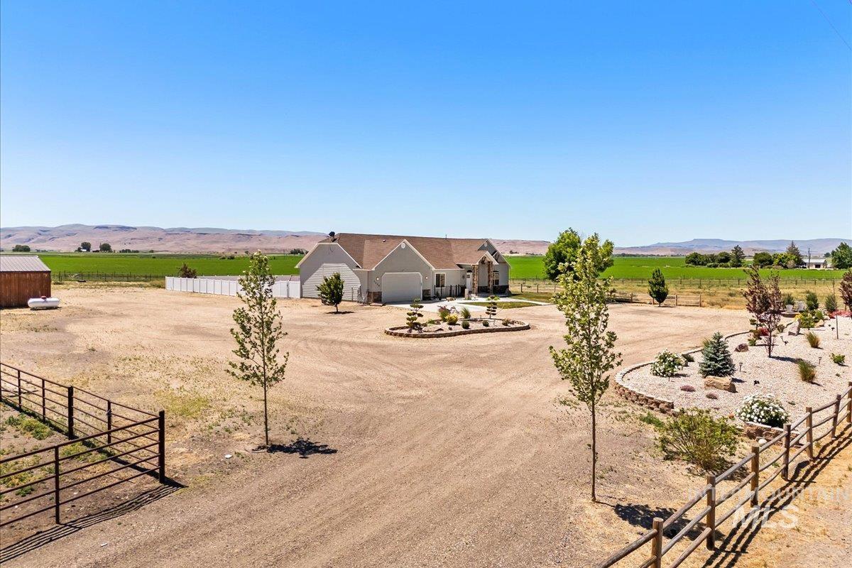 3229 Market Property Photo 1