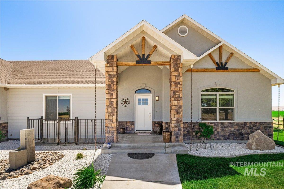 3229 Market Property Photo 5
