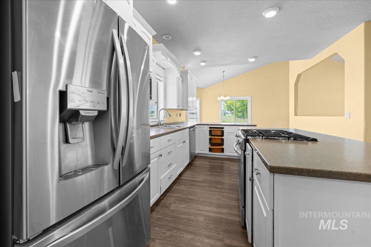 3229 Market Property Photo 12