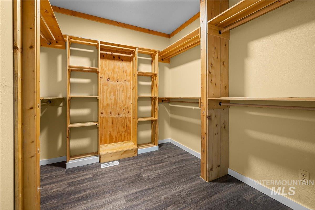 3229 Market Property Photo 16