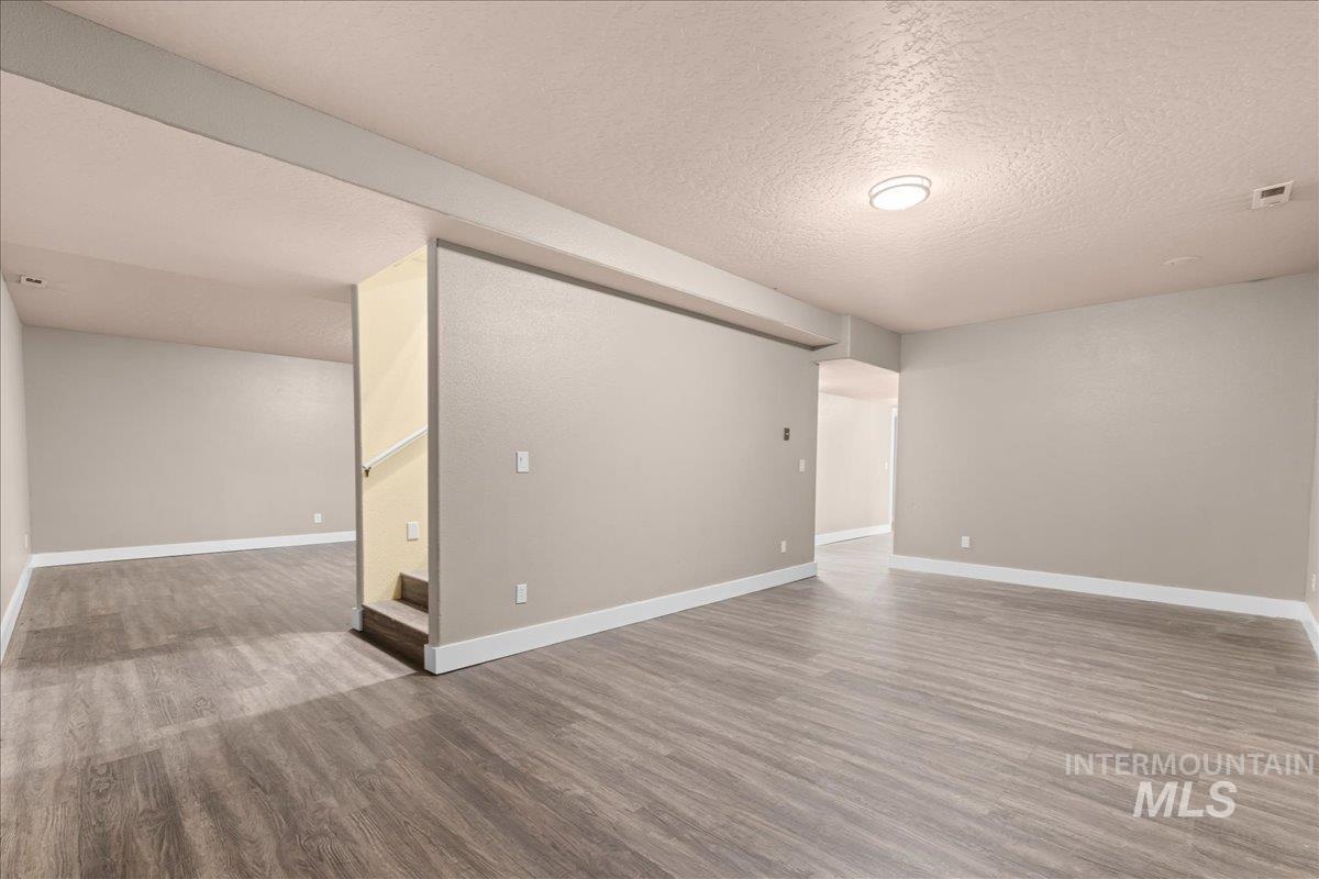3229 Market Property Photo 19