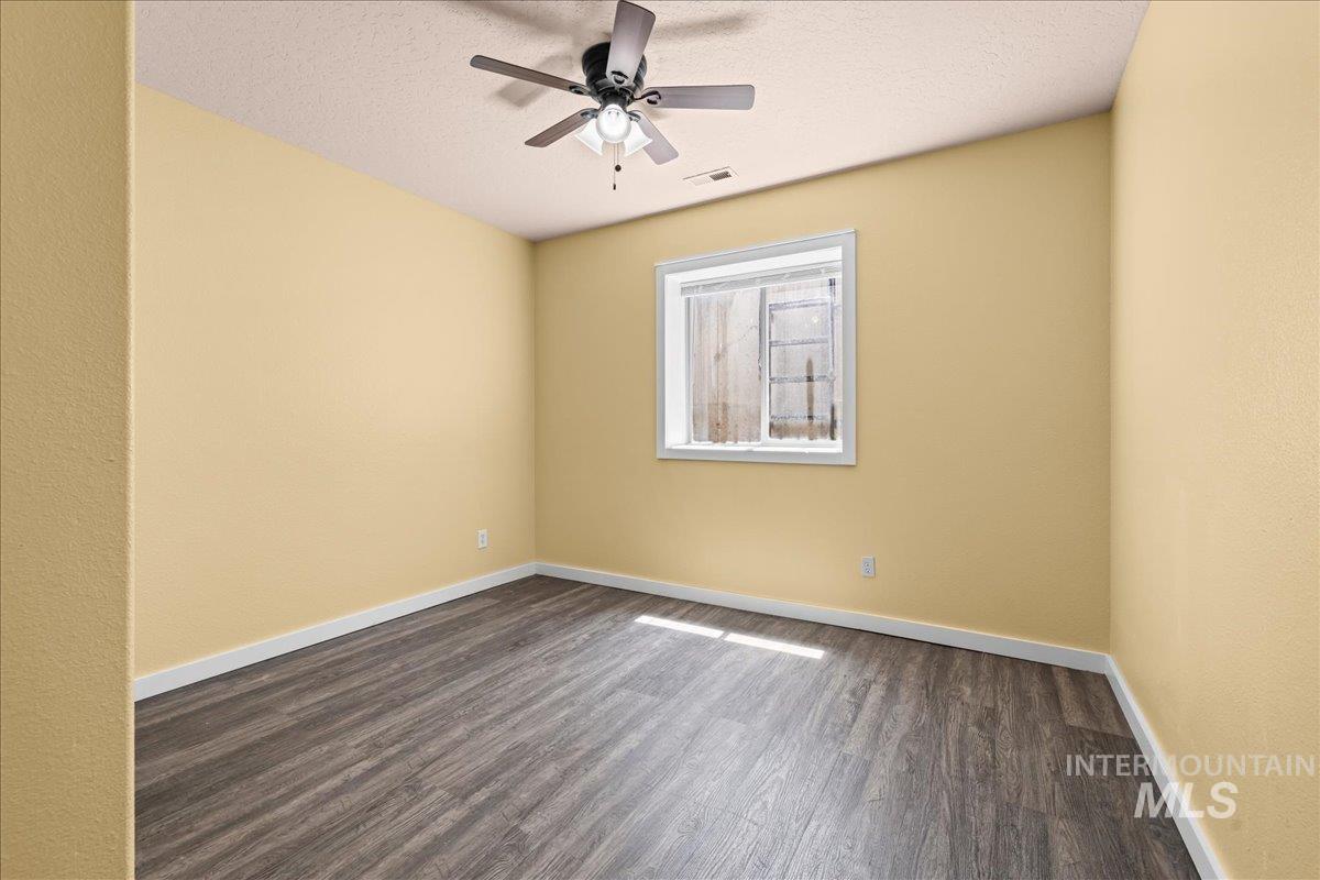 3229 Market Property Photo 25